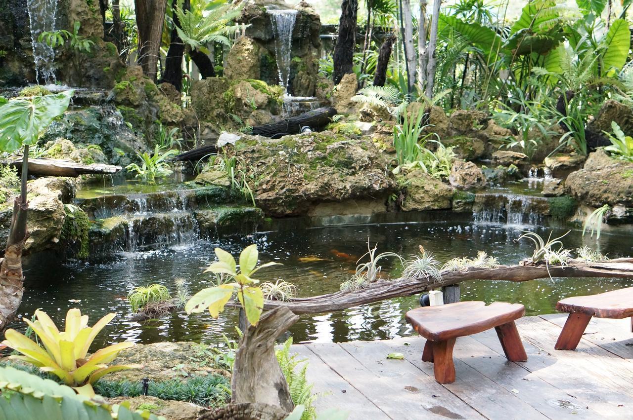 Country Lake View Hotel Suphan Buri Exterior foto